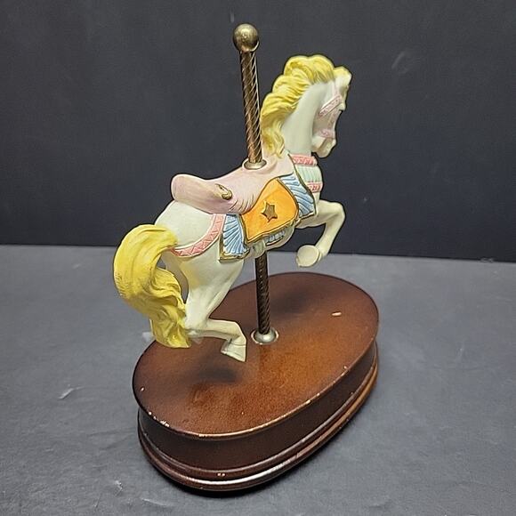 Carousel Collection Vintage Carousel Horse Music Box 7.5" Tall Resin Pony Circus - Picture 6 of 11